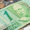Pesquisa salarial: como usar benchmarks sem distorcer a política de remuneração
